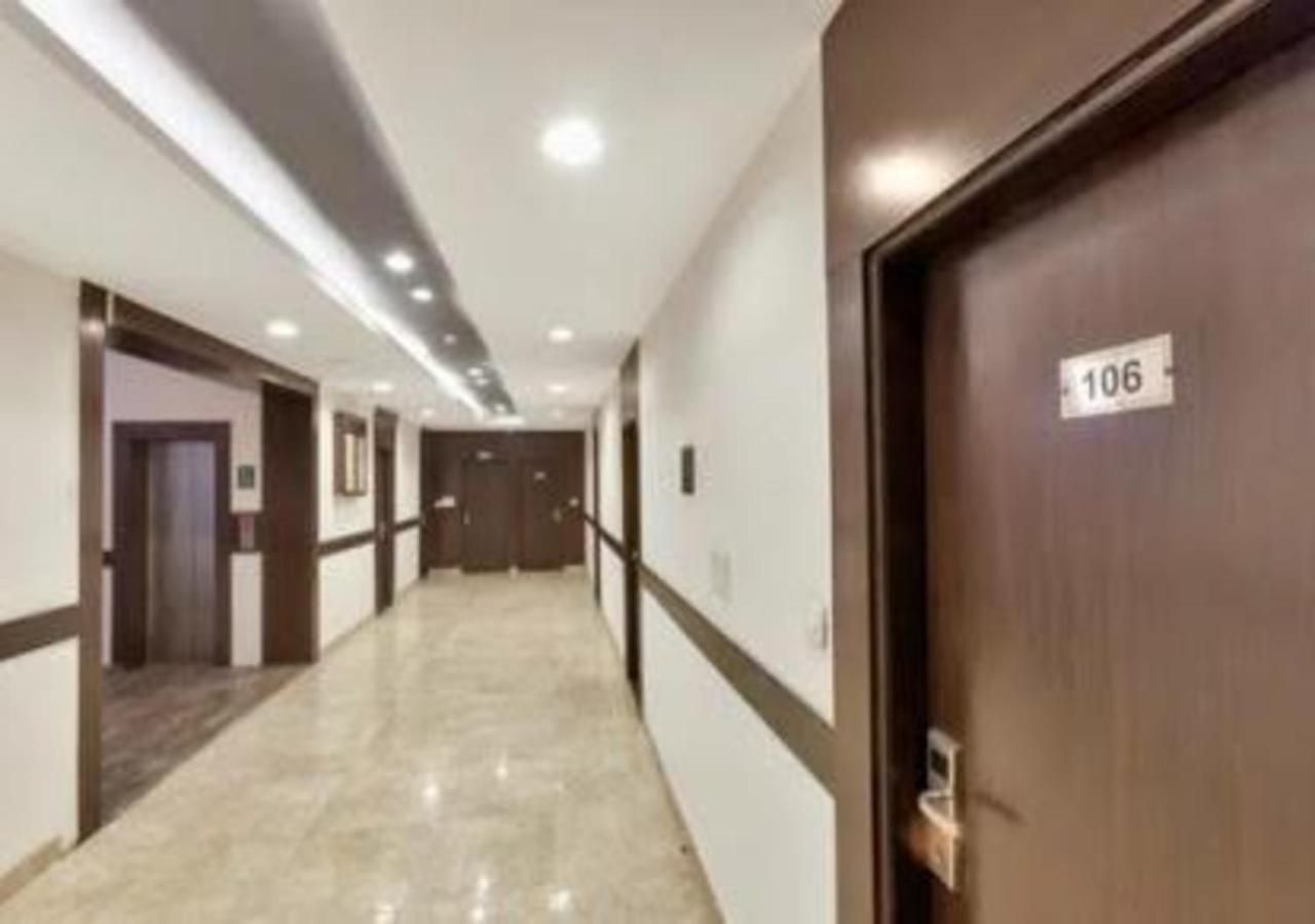 Hotel Loto - Sector 66 Noida Exteriör bild